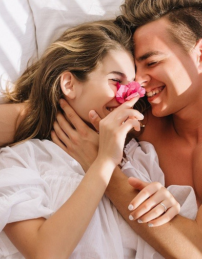 4 знака зодиака, которые встретят любовь в декабре (но не факт, что воспользуются этим шансом)