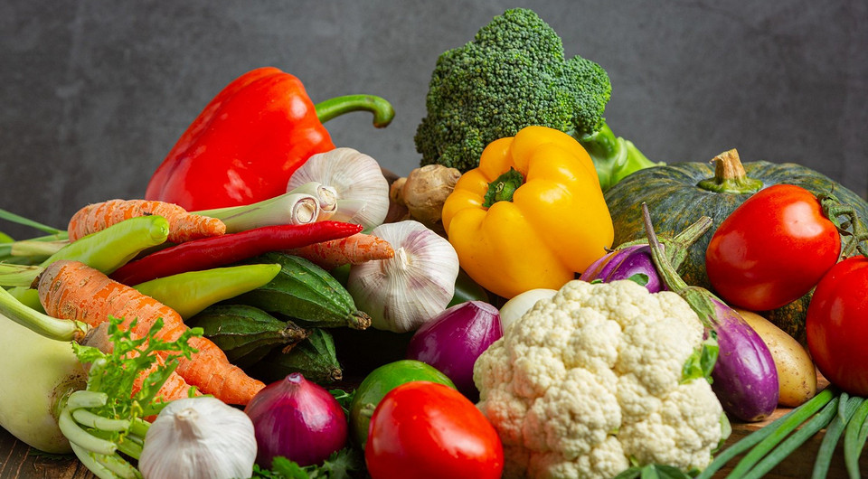 Чтобы долежали до весны: 8 советов, как правильно хранить овощи и фрукты с дачи