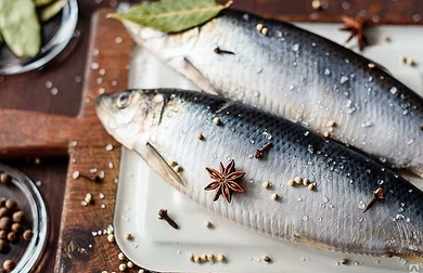 Три рецепта маринада для сельди от Клопотенко: есть рыбу можно уже через сутки