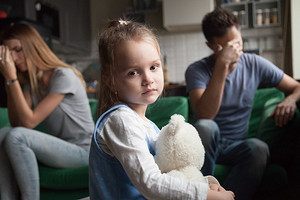 Как помочь ребенку пережить развод родителей: советы психотерапевта