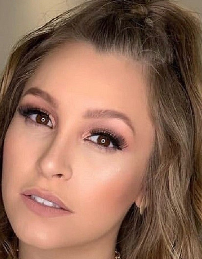 Замуж за богатого: 10 интересных фактов о звезде «Клона» Карле Диас, которая готовится к свадьбе