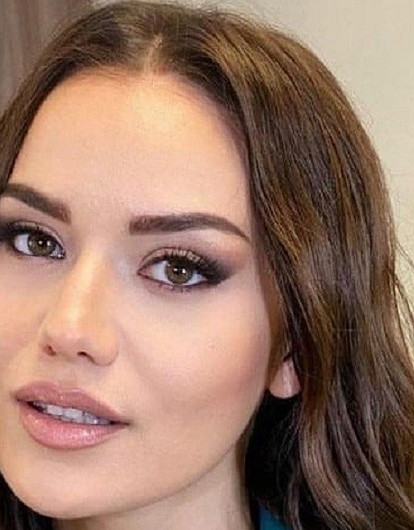 Фахрие Эвджен: 12 интересных фактов о жене турецкого актера Бурака Озчивита