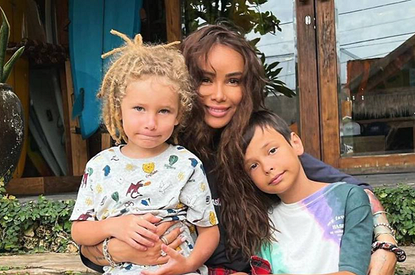 Сыновья Айзы попали в больницу на Бали