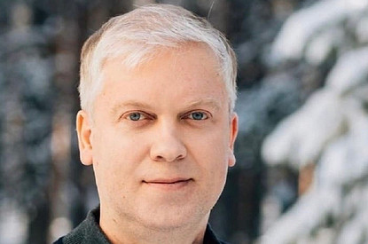 Сергею Светлакову — 45: почему не построил спортивную карьеру и развелся с первой женой