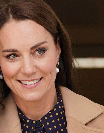 Кейт Миддлтон показала, как наряжает елку