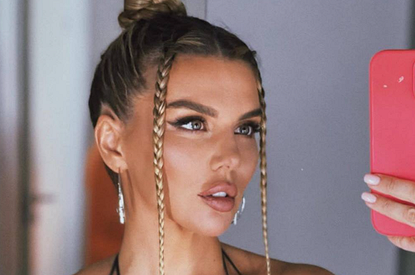 В шубе, но без одежды: как Анна Седокова отпраздновала 40-летие в Париже