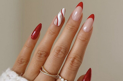 Маникюр на Новый год 2023: 50 идей с фото