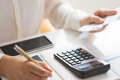 Как платить налог самозанятому: 10 подсказок от юриста