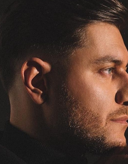 Даву заподозрили в романе с Агатой Муцениеце