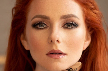 «Я дико раздражаюсь, обижаюсь, ору»: Лена Катина рассказала о беременности