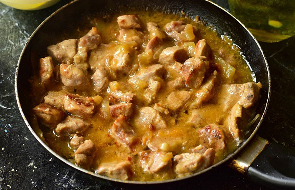 Как вкусно и просто приготовить свинину в домашних условиях: 10 рецептов