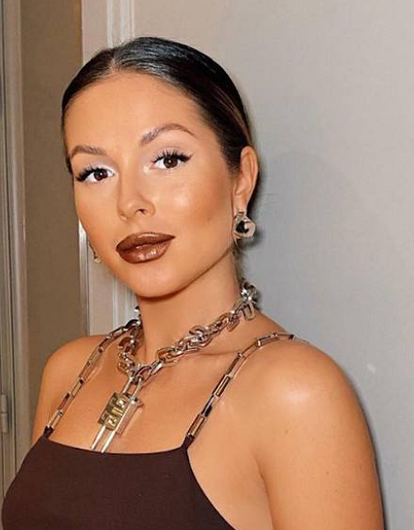 «Животик есть»: Нюша высказалась о третьей беременности