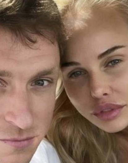Суд оштрафовал жену Павла Мамаева за нелегальный ввоз ювелирного украшения