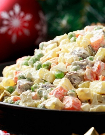 Вторая жизнь оливье: как спасти остатки с новогоднего стола (5 рецептов)