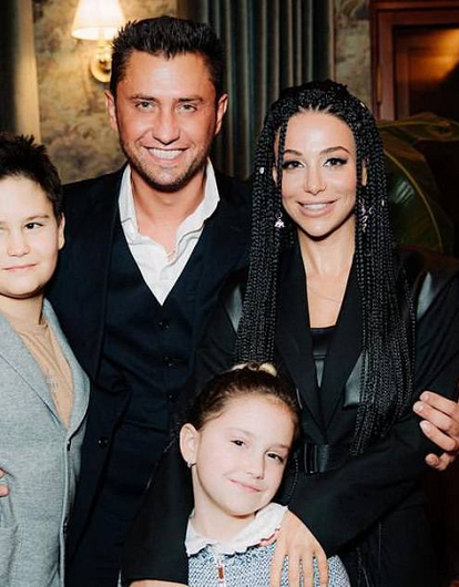 «Относятся с уважением»: Прилучный рассказал, как его дети приняли Зепюр Брутян