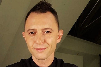 Роме Зверю — 45: почему работал на стройке и как женился на поклоннице