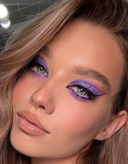 Макияж со стрелками: самые топовые варианты для любой формы глаз