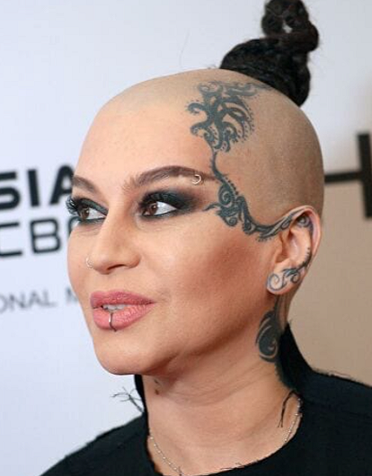 Певица Наргиз вышла замуж за возлюбленного, который младше ее на 12 лет