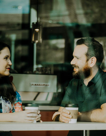 Все с тобой понятно: какие особенности общения выдают твой знак зодиака