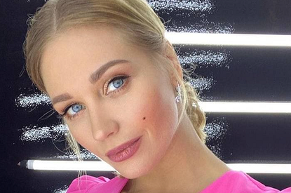 Кристину Асмус срочно увезли в клинику прямо со съемочной площадки