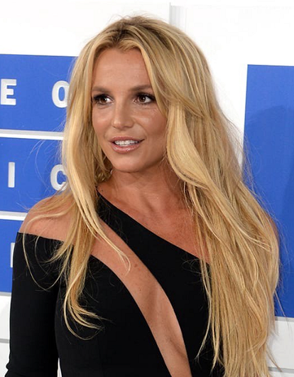 Бритни Спирс заключила контракт на выпуск скандальных мемуаров за 15 миллионов долларов