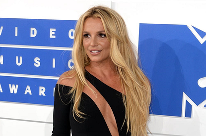 Бритни Спирс заключила контракт на выпуск скандальных мемуаров за 15 миллионов долларов