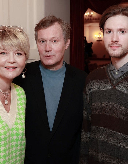 Юлия Меньшова с семьей и другие звездные гости: как прошел юбилейный вечер Веры Алентовой