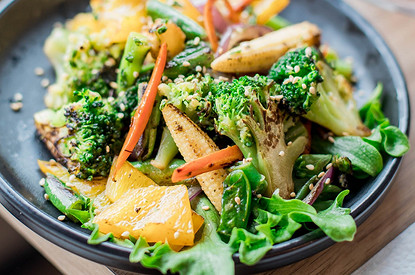 11 рецептов постных блюд, которые стоит попробовать (от супов до десерта)