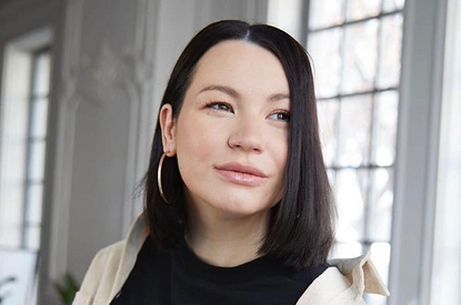 Ида Галич встречается с известным блогером