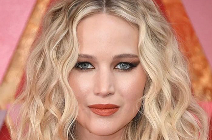 Дженнифер Лоуренс впервые стала мамой