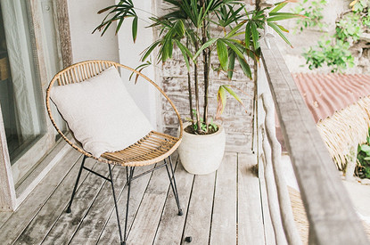 Как утеплить балкон или лоджию изнутри: советы и идеи (видео)