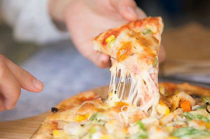 Диетолог рассказала, какие виды пиццы самые опасные (спойлер: почти все)