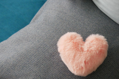 Плюшевое сердце или кожаная плетка: какой ты подарок на 14 февраля по знаку зодиака