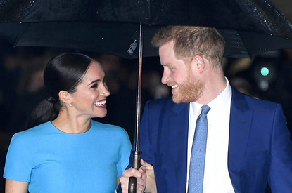 «Огромный долг нужно погасить»: Меган Маркл и принц Гарри не платят за особняк