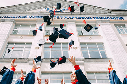 Чтобы точно сдать: популярные приметы и суеверия перед экзаменом