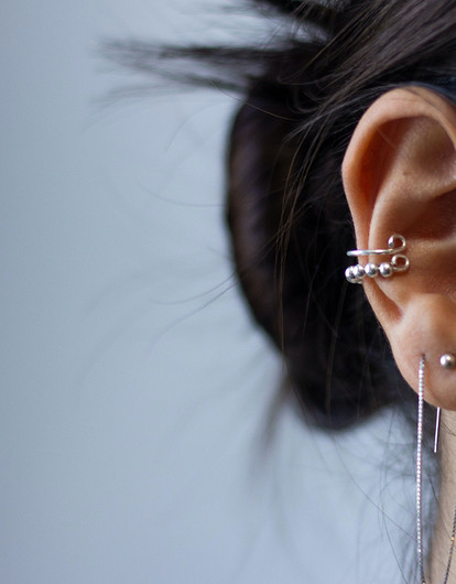 К чему горят уши: трактовки приметы для мужчин и женщин по дням недели