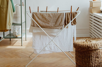 Чистая работа: 12 лайфхаков, которые сделают стирку проще