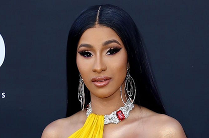 Карди Би впервые показала 6-месячного сына