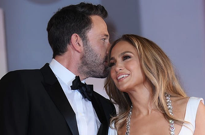 Бен Аффлек появился в новом клипе Дженнифер Лопес