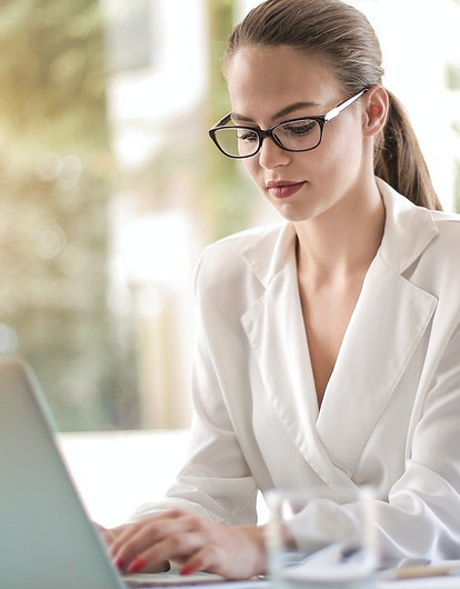 Памятка для тех, кого увольняют из-за ухода компании из России