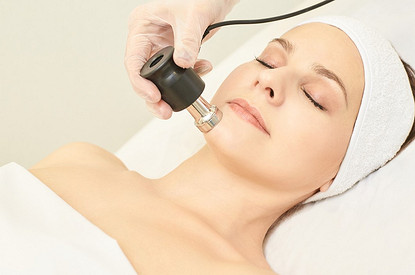 Ток-контент: что такое электропорация и как продлить молодость без операций