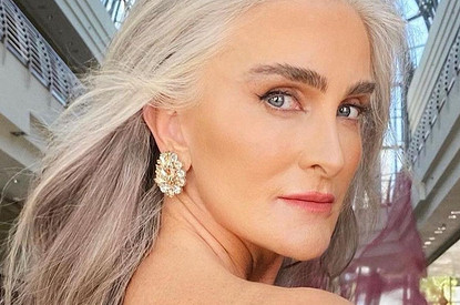 Серым по белому: 8 моделей, которые сделали седину своим фирменным знаком