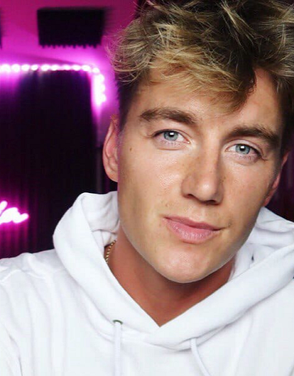 «Лежишь парализованный, изо рта вываливается еда»: Алексей Воробьев вспомнил, как восстанавливался после инсульта