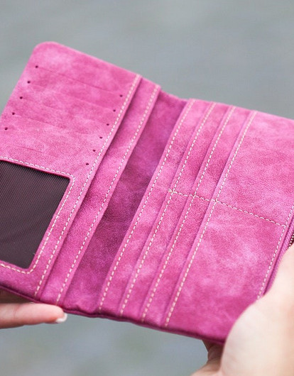 Рука помощи: как получить материальную поддержку от городских властей