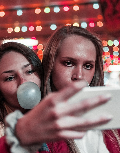 От фильтров до гивов: 10 вещей из запрещенной соцсети, по которым мы точно не будем скучать