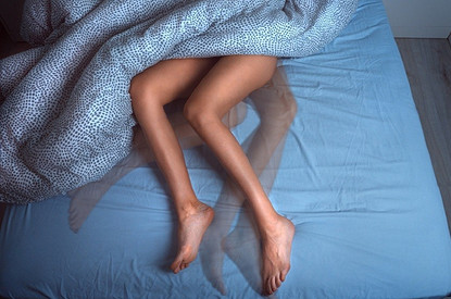 Не могу остановиться: что такое синдром беспокойных ног и чем он может быть опасен