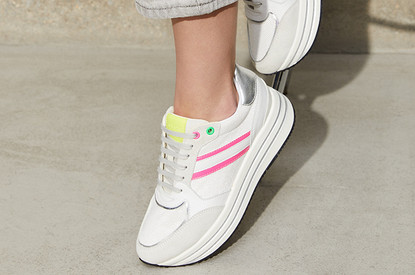 Весенний выход: стильные кроссовки 2022 от Geox