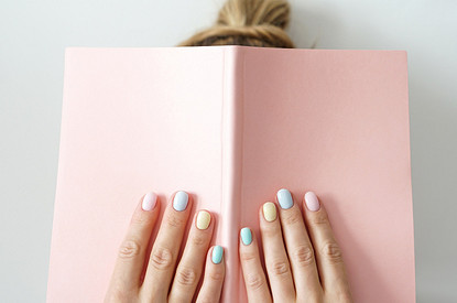 5 причин, почему ломаются ногти (и дело не только в витаминах)