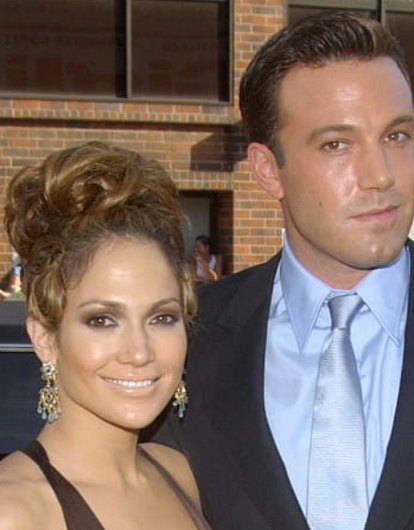 Не могут скрывать чувств: Дженнифер Лопес и Бена Аффлека застали за поцелуями (фото)