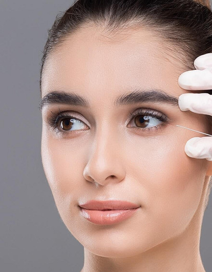 Топ-7 бьюти-процедур, в которых нуждается каждая женщина после 40 лет